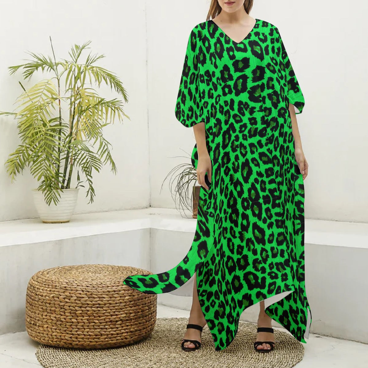 Cash Kitty Silk V-neck mumu- emerald wild